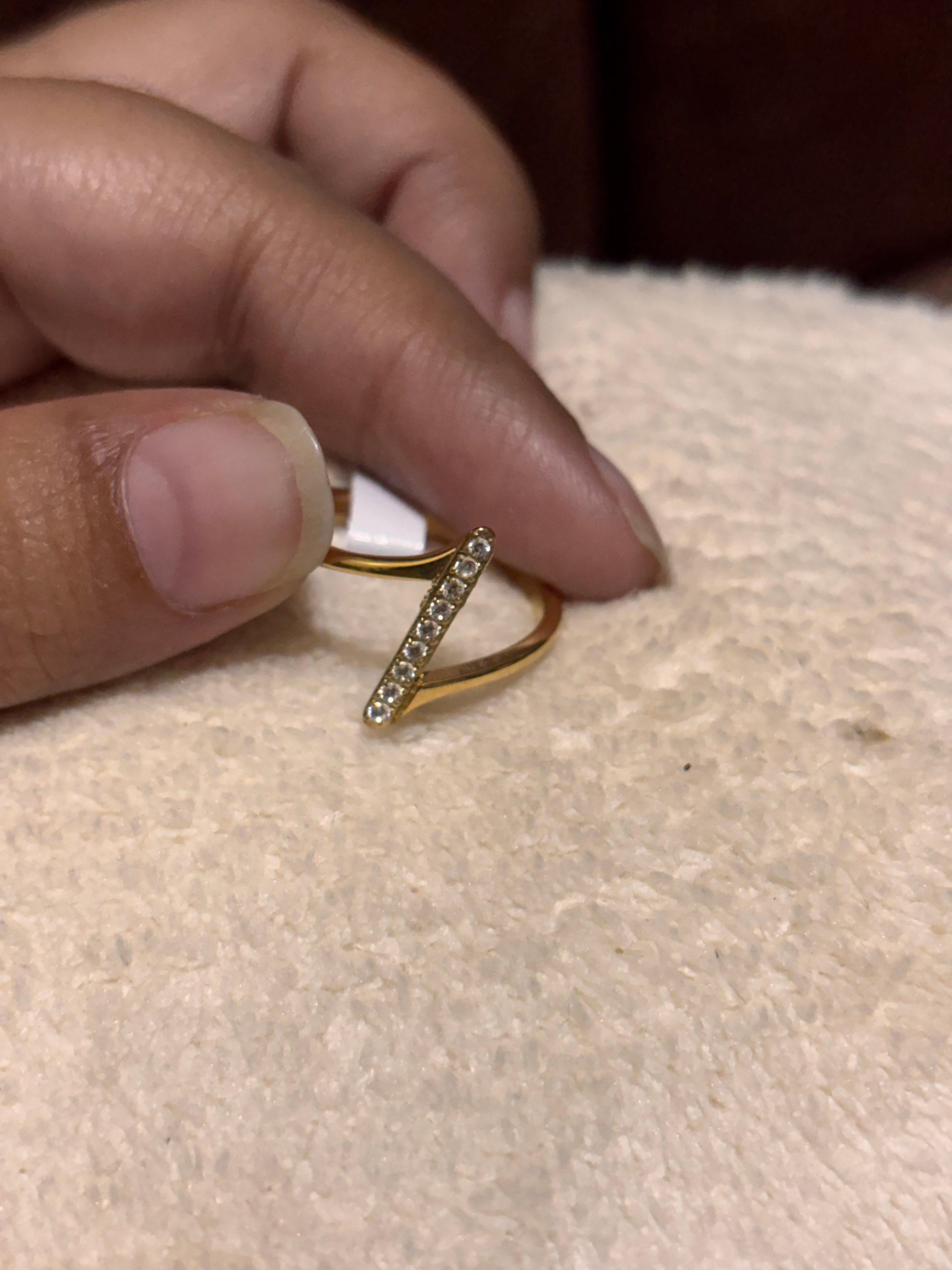 Elegant Gold Bar Ring - Thumbnail 2