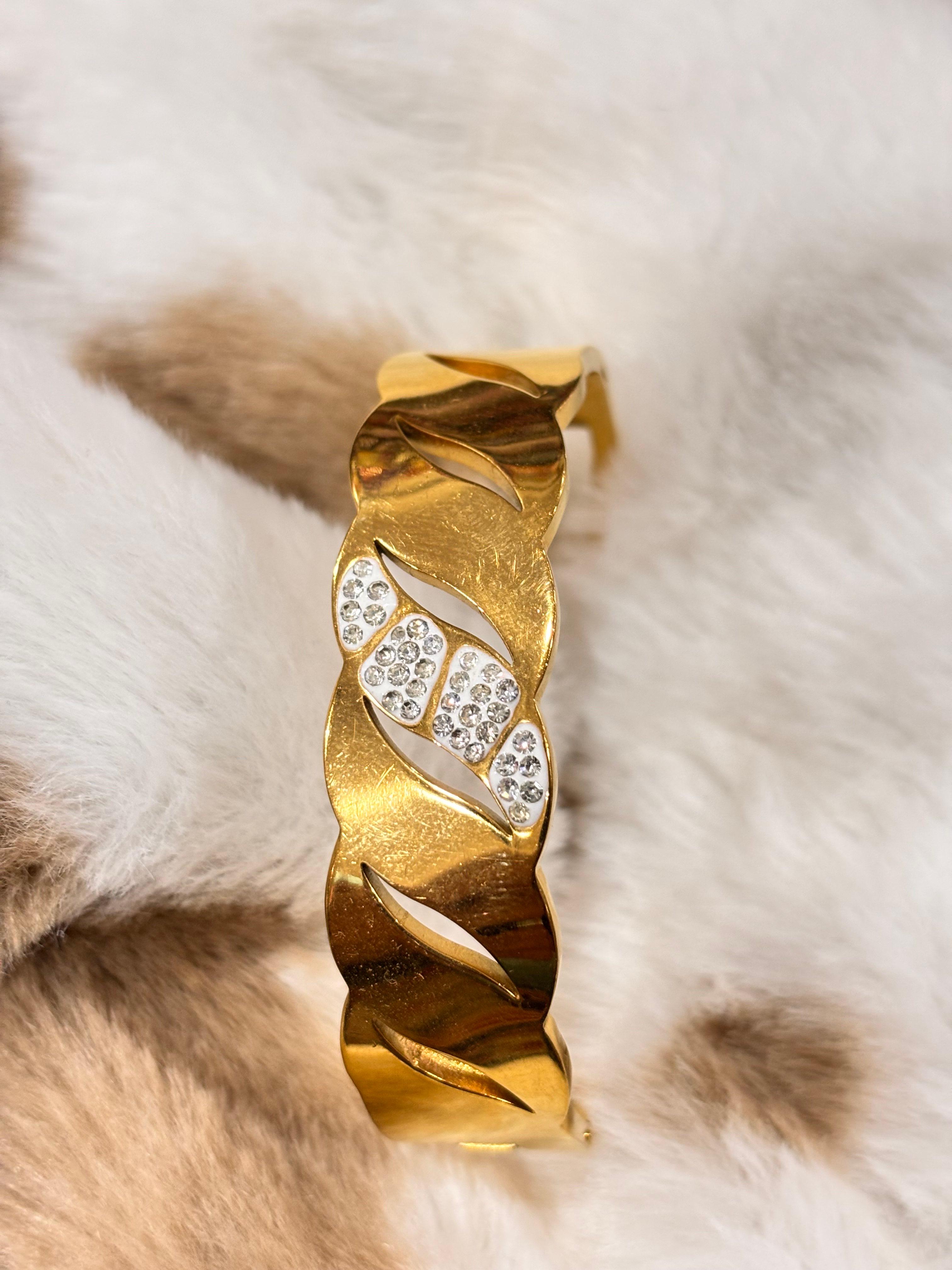 Gold white bracelet - Image 1